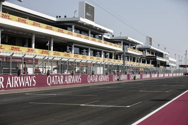 Lusail Circuit main straigth starting grid atmosphere during the 2023 Formula 1 Qatar Grand Prix, 17th round of the 2023 Formula One World Championship, WM, Weltmeisterschaft from October 6 to 8, 2023 on the Lusail International Circuit, in Doha, Qatar - F1 - QATAR GRAND PRIX 2023 DPPI Panoramic  00123038__R3_9038