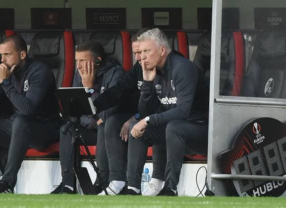 05.10.2023, xhbx, Fussball UEFA Europa League, SC Freiburg - West Ham United emspor, v.l. Trainer David Moyes (West Ham United) (DFL DFB REGULATIONS PROHIBIT ANY USE OF PHOTOGRAPHS as IMAGE SEQUENCES and or QUASI-VIDEO) Freiburg