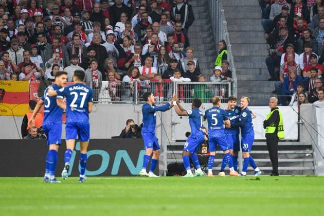 Fussball Europa League Gruppenphase Spiel 02 - 23 24 - SC Freiburg vs. West Ham United - 05-10-2023 Torjubel zum 1:0 fuer West Ham United durch Lucas Paqueta (West Ham United 10). Fussball Europa League Gruppenphase Spiel 02: SC Freiburg vs. West Ham United am Donnerstag, den 05. Oktober 2023 im Europa-Park Stadion in Freiburg im Breisgau Copyright: xBEAUTIFULxSPORTS GerdxGruendlx