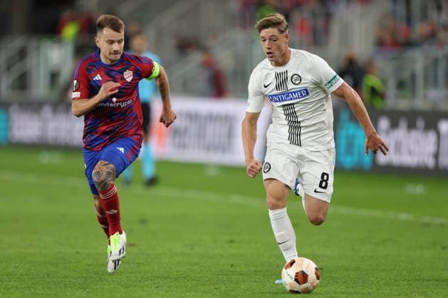 SOCCER - UEFA EL, Czestochowa vs Sturm SOSNOWIEC,POLAND,05.OCT.23 - SOCCER - UEFA Europa League, group stage, Rakow Czestochowa vs SK Sturm Graz. Image shows Fran Tudor (Czestochowa) and Alexander Prass (Sturm).  GEPAxpictures xChrisxBauer