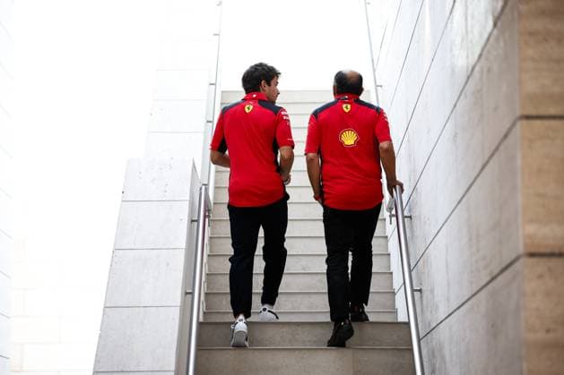 16 Charles Leclerc (MCO, Scuderia Ferrari), Frederic Vasseur (FRA, Scuderia Ferrari), F1 Grand Prix of Qatar at Lusail International Circuit on October 5, 2023 in Doha, Qatar. (Photo by HOCH ZWEI) Doha Qatar