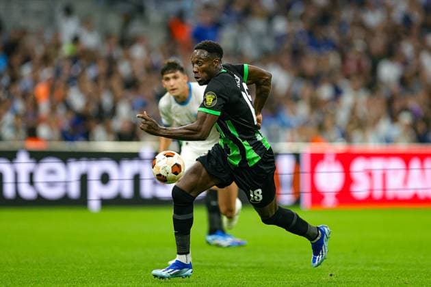 Olympique de Marseille v Brighton and Hove Albion Europa League 05 10 2023. Danny Welbeck (18) of Brighton & Hove Albion shoots towards the goal during the Europa League match between Olympique de Marseille and Brighton and Hove Albion at Orange Velodrome, Marseille, France on 5 October 2023. Editorial use only , Copyright: xNigelxKeenex PSI-18165-0030