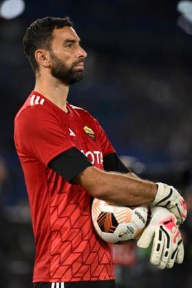 AS Roma v Servette FC: Group G - UEFA Europa League 2023 24 Rui Patricio of A.S. Roma during the UEFA Europa League Matchday 2, Group G, between A.S. Roma - Servette F.C. on October 5, 2023 at the Olympic Stadium in Rome, Italy. Rome Italy  Copyright: xDomenicoxCippitellix originalFilename:cippitelli-asromavs231005_npm5g.jpg