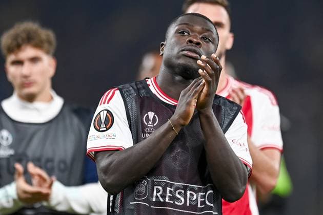 ATHENS, 05-10-2023, OPAP Arena, Europa League Football, season 2023 2024, AEK Athens FC - Ajax, Ajax player Brian Brobbey acknowledges the fans AEK Athens - Ajax  x22638429x Copyright:
