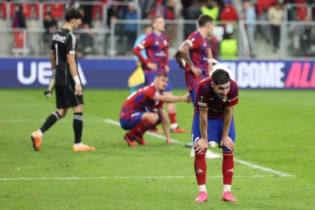SOCCER - UEFA EL, Czestochowa vs Sturm SOSNOWIEC,POLAND,05.OCT.23 - SOCCER - UEFA Europa League, group stage, Rakow Czestochowa vs SK Sturm Graz. Image shows the disappointment of Srdjan Plavsic (Czestochowa).  GEPAxpictures xChrisxBauer