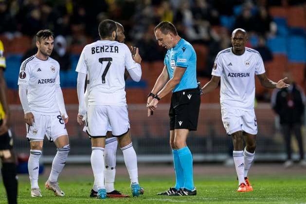 231005 Referee Sebastian Gishamer during the UEFA Europa League football match between Häcken and Qarabag on October 5, 2023 in Gothenburg. Photo: Mathias Bergeld BILDBYRAN kod MB MB0740 fotboll football soccer fotball uefa europa league häcken qarabag bbeng Copyright: MATHIASxBERGELD BB231005MB024