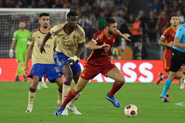 Bryan Cristante (AS Roma); during the UEFA Europa League 2023-2024 football match between AS Roma and Servette FC at the Olympic Stadium in Rome on 05 October 2023.  Copyright: xFabrizioxCorradetti IPAxSportx x xx IPA_40797552 IPA_IPA40797552