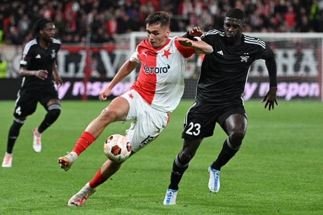 From left soccer player of Slavia Praha Mojmir Chytil and Cristian Tovar of Tiraspol in action during the Football Europe League 2nd round match, group G match Slavia Praha vs Sheriff Tiraspol in Prague, Czech Republic, October 5, 2023. (CTKxPhoto MichalxKamaryt) CTKPhotoP2023100509550  CTKPhotoP2023100509550