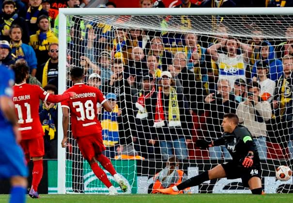 Football - 2023 2024 uefa Europa League - Liverpool vs Union Saint-Gilloise - Anfield - Thursday 5th October 2023 Ryan Gravenberch of Liverpool scores just before half time to put Liverpool 1-0 ahead, at Anfield. 