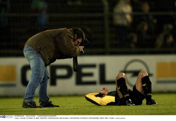 SOCCER : SK LIERSE - RC GENK SOCCER : SK LIERSE - RC GENK DECEPTION TELEURSTELLING MITU Dan Marius PHOTOGRAPHE FOTOGRAAF PHOTOGRAPHER PRESS PERS RACING www;iso be LIER LIERRE BELGIE BELGIUM BELGIQUE  Copyright: xDExWAELExTimx 101100