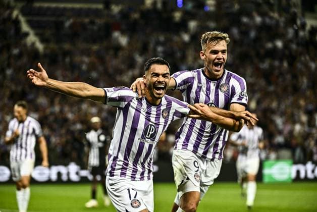 Sport Themen der Woche KW40 Sport Bilder des Tages But et Joie Suazo (tfc) FOOTBALL : Toulouse vs Lask - Match 2 des Phases de Groupes de la Ligue Europa - Toulouse - 05-10-2023 ThierryBreton Panoramic 