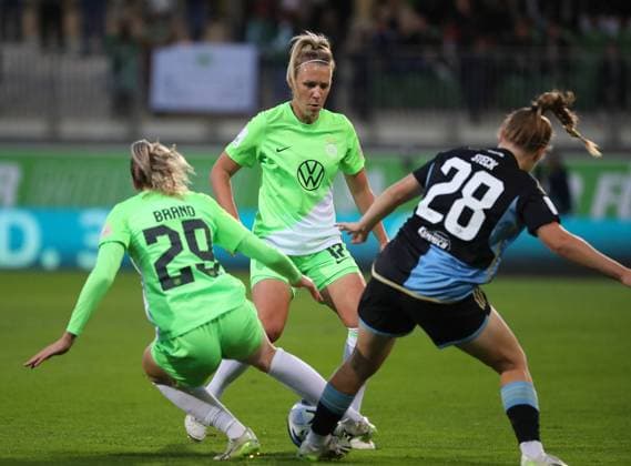 VfL vs. Nürnberg, BL Frauen Wolfsburg, 06.10.2023, FUßBALL - VfL Wolfsburg vs. 1. FC Nürnberg, Google Pixel Frauen-Bundesliga, Saison 2023 24. Kristin Demann (VfL Wolfsburg) Wolfsburg