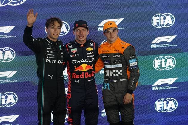 06.10.2023, Losail International Circuit, Doha, Formula 1 Qatar Airways Qatar Grand Prix 2023 ,im Bild Poleposition für das Rennen am Sonntag für Max Verstappen (M) aus den Niederlanden vom Team Oracle Red Bull, 2.Startplatz für George Russell (L) aus Großbritannien vom Team Mercedes, 3.Startplatz für Oscar Piastri (R) aus Australien vom Team McLaren. Oscar Piastri aus Australien wurde später der 3.Startplatz wieder weggenommen, neuer 3. ist Lewis Hamilton aus Großbritannien vom Team Mercedes. Doha Losail International Circuit Qatar