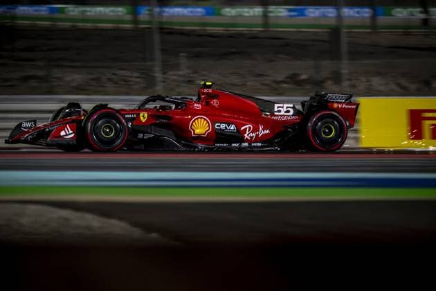 Lusail - 06-10-2023, Lusail International Circuit, Carlos Sainz at the Formula 1 Qatar Grand Prix 2023 Friday Formula 1 Qatar Grand Prix 2023 Friday  x22654512x Copyright:
