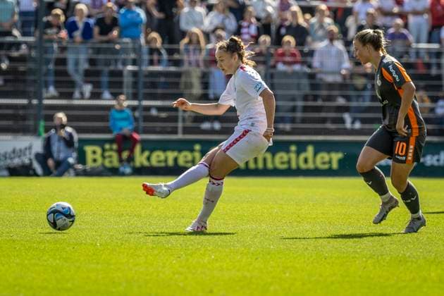 GOOGLE PIXEL Frauen-Bundesliga: 1. FC Köln - MSV Duisburg Lotta Cordes (1. FC Koeln, Nr. 6); GOOGLE PIXEL Frauen-Bundesliga: 1. FC Köln - MSV Duisburg, 3. Spieltag, am 07.10.2023 im Franz-Kremer-Stadion in Koeln. DFL REGULATIONS PROHIBIT ANY USE OF PHOTOGRAPHS AS IMAGE SEQUENCES AND OR QUASI-VIDEO. Copyright: xBEAUTIFULxSPORTS LeahxKohringx