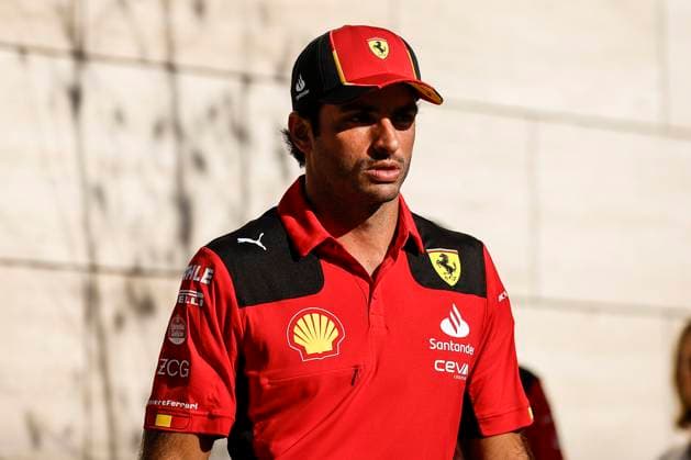 SAINZ Carlos (spa), Scuderia Ferrari SF-23, portrait during the 2023 Formula 1 Qatar Grand Prix, 17th round of the 2023 Formula One World Championship, WM, Weltmeisterschaft from October 6 to 8, 2023 on the Lusail International Circuit, in Doha, Qatar - F1 - QATAR GRAND PRIX 2023 DPPI Panoramic  00123038__R3_7282