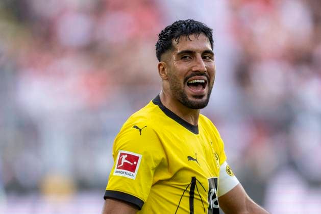 Fußball: 1. Bundesliga, Saison 2023 2024, 7. Spieltag, Borussia Dortmund - Union Berlin am 07.10.2023 im Signal-Iduna-Park in Dortmund. Dortmunds Emre Can beschwert sich. WICHTIGER HINWEIS: Gemäß den Vorgaben der DFL Deutsche Fußball Liga bzw. des DFB Deutscher Fußball-Bund ist es untersagt, in dem Stadion und oder vom Spiel angefertigte Fotoaufnahmen in Form von Sequenzbildern und oder videoähnlichen Fotostrecken zu verwerten bzw. verwerten zu lassen. Copyright: xKirchner DavidxInderliedx