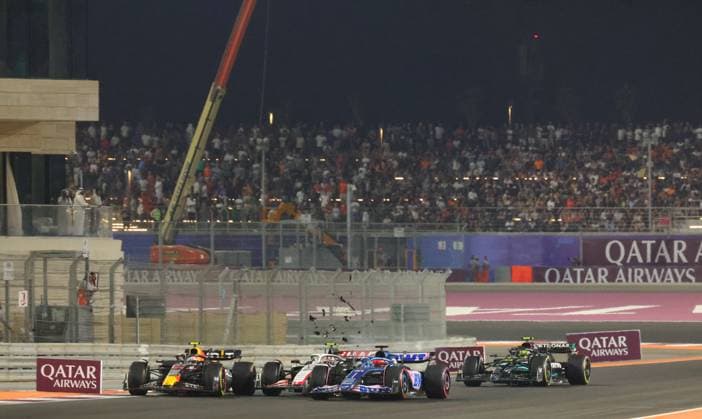 Crash between 11 Sergio Perez (MEX, Oracle Red Bull Racing), 27 Nico Hulkenberg (DEU, MoneyGram Haas F1 Team) and 31 Esteban Ocon (FRA, BWT Alpine F1 Team), F1 Grand Prix of Qatar at Lusail International Circuit on October 7, 2023 in Doha, Qatar. (Photo by HOCH ZWEI) Doha Qatar