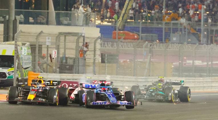 Crash between 11 Sergio Perez (MEX, Oracle Red Bull Racing), 27 Nico Hulkenberg (DEU, MoneyGram Haas F1 Team) and 31 Esteban Ocon (FRA, BWT Alpine F1 Team), F1 Grand Prix of Qatar at Lusail International Circuit on October 7, 2023 in Doha, Qatar. (Photo by HOCH ZWEI) Doha Qatar