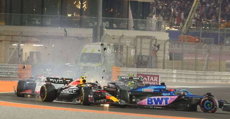 Crash between 11 Sergio Perez (MEX, Oracle Red Bull Racing), 27 Nico Hulkenberg (DEU, MoneyGram Haas F1 Team) and 31 Esteban Ocon (FRA, BWT Alpine F1 Team), F1 Grand Prix of Qatar at Lusail International Circuit on October 7, 2023 in Doha, Qatar. (Photo by HOCH ZWEI) Doha Qatar