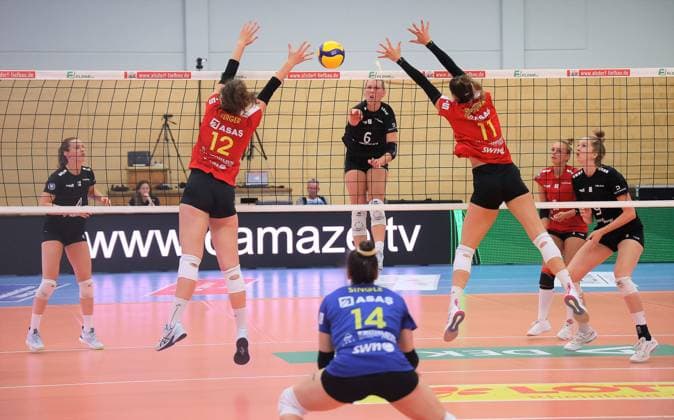 Deichstadtvolleys Neuwied - Rote Raben Vilsbiburg, Frauen-Bundesliga, Volleyball, 1. Spieltag, 7.10.2023, Deichstadtvolleys Neuwied - Rote Raben Vilsbiburg, Frauen-Bundesliga, Volleyball, 1. Spieltag, 7.10.2023, Neuwied Copyright: xEibner-Pressefoto JoergxNiebergax EP_JNL