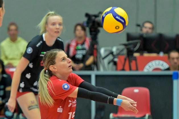 7.10.2023, Dresdens Aleksandra Jegdic bei der Annahme, Volleyball, Bundesliga, Dresdner SC - SC Potsdam 0:3, (c) Dresden Deutschland