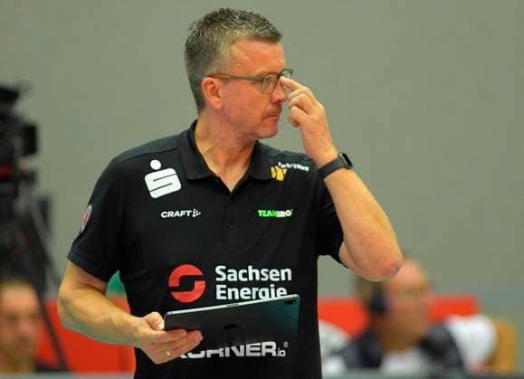 7.10.2023, Dresdens Trainer Alexander Waibl, Volleyball, Bundesliga, Dresdner SC - SC Potsdam 0:3, (c) Dresden Deutschland