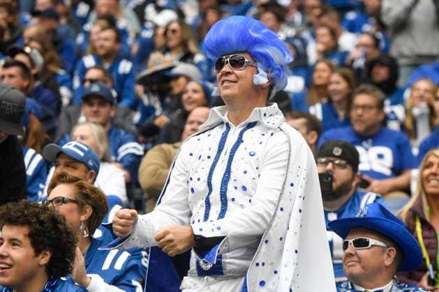 INDIANAPOLIS, IN - OCTOBER 08: An Indianapolis Colts fan dressed as Elvis dances during the NFL, American Football Herren, USA game between the Tennessee Titans and the Indianapolis Colts on October 8, 2023, at Lucas Oil Stadium in Indianapolis, Indiana. (Photo by Michael Allio Icon Sportswire) NFL: OCT 08 Titans at Colts EDITORIAL USE ONLY Icon116231008103