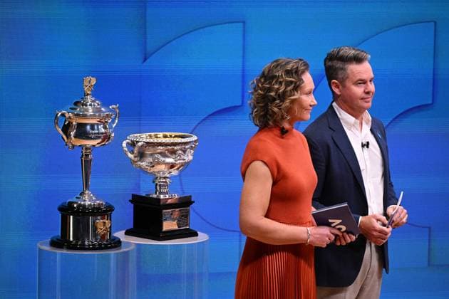 TENNIS AUS OPEN LAUNCH, Former Australian tennis players Samantha Stosur (left) and Todd Woodbridge during the launch of the 2024 Australian Open tennis tournament at Melbourne Park in Melbourne, Wednesday, October 11, 2023. ( NO ARCHIVING, EDITORIAL USE ONLY, NO USE IN BOOKS WITHOUT CONSENT MELBOURNE VICTORIA AUSTRALIA  Copyright: xJAMESxROSSx 20231011001850987090