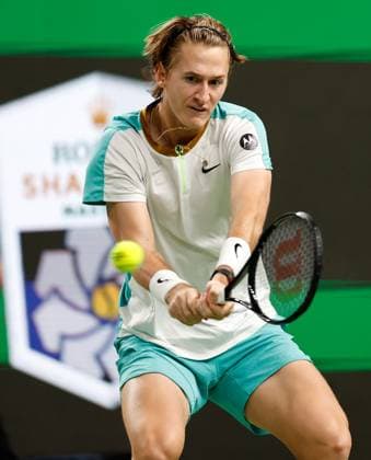 (231012) -- SHANGHAI, Oct. 12, 2023 -- Sebastian Korda of the United States returns the ball during the men s singles quaterfinal between two Americans Ben Shelton and Sebastian Korda at the ATP, Tennis Herren World Tour Shanghai Masters tennis tournament at Qizhong Forest Sports City Arena in Shanghai, east China, Oct. 12, 2023. ) (SP)CHINA-SHANGHAI-TENNIS-ATP TOUR-SHANGHAI MASTERS(CN) WangxLili 