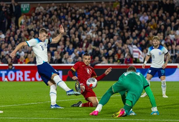 Football - 2025 UEFA European Under-21 Championship - Qualifying Round Group F - England v Serbia NOTTINGHAM, ENGLAND - Thursday, October 12, 2023: England s Liam Delap scores the second goal during the 2025 UEFA European Under-21 Championship Qualifying Group F game between England and Serbia at the City Ground. (Photo by David Rawcliffe Propaganda) NOTTINGHAM City Ground NOTTINGHAMSHIRE ENGLAND  Copyright: xDavidxRawcliffex P2023-10-12-England_U21_Serbia_U21-18