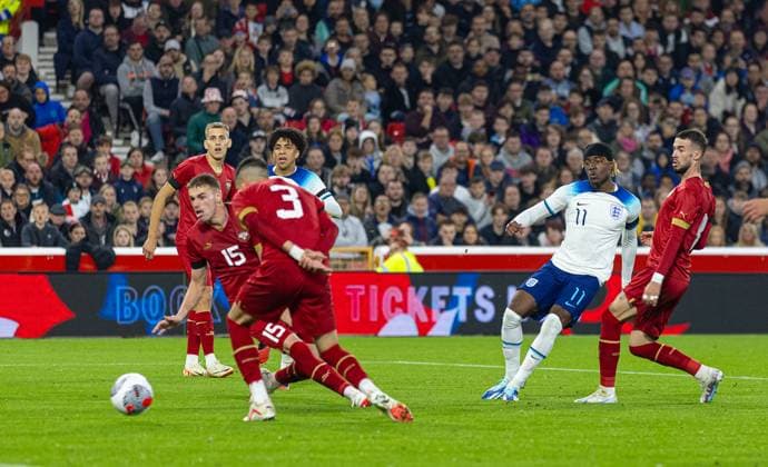 Football - 2025 UEFA European Under-21 Championship - Qualifying Round Group F - England v Serbia NOTTINGHAM, ENGLAND - Thursday, October 12, 2023: England s Noni Madueke scores the fifth goal during the 2025 UEFA European Under-21 Championship Qualifying Group F game between England and Serbia at the City Ground. (Photo by David Rawcliffe Propaganda) NOTTINGHAM City Ground NOTTINGHAMSHIRE ENGLAND  Copyright: xDavidxRawcliffex P2023-10-12-England_U21_Serbia_U21-52