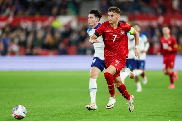 Serbia s S Mitrovic in attacking action during the UEFA U-21 EURO 2025 Qualifier match between England U-21 and Serbia U-21 at the City Ground, Nottingham, England on 12 October 2023. Copyright: xStuartxLeggettx 38630043