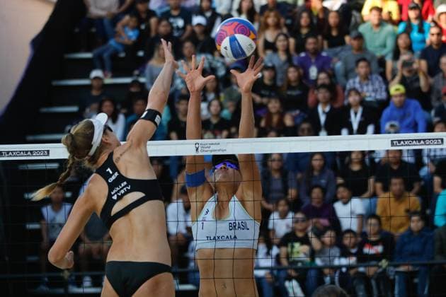 Beach volleyball, Beachvolleyball World Cup Women s Quarterfinals Brazil Vs Germany October 12, 2023, Tlaxcala, Mexico: Svenja Müller of Germany competes against Taina Bigi of Brazil during the Beach Volleyball World Cup Women s Quarterfinals between Germany and Brazil. on October 12, 2023 in Tlaxcala, Mexico. (Photo by Essene Hernandez Eyepix Group) Copyright: xEssenexHernandez xEyepixxGroupx EH_12102023_101218