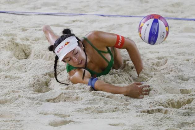 Beach volleyball, Beachvolleyball World Cup Women s Quarterfinals Latvia Vs USA October 12, 2023, Tlaxcala, Mexico: Anastasija Samoilova of Latvia competes against team USA during the Beach Volleyball World Cup Women s Quarterfinals between USA and Latvia. on October 12, 2023 in Tlaxcala, Mexico. (Photo by Essene Hernandez Eyepix Group) Copyright: xEssenexHernandez xEyepixxGroupx EH_12102023_101302