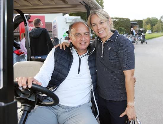 13.10.23 Golf VR Bank Charity Cup Marhördt Deutschland, Marhördt, 13.10.2023, Golf, VR Bank Charity Cup Marhördt: Hansi Müller mit Frau Elke Röhrle.