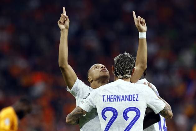 Sport Bilder des Tages AMSTERDAM - Kylian Mbappe of France celebrates the 0-1 during the European Championship, EM, Europameisterschaft Qualifying match in group B between the Netherlands and France in the Johan Cruijff ArenA on October 13, 2023 in Amsterdam, the Netherlands. ANP KOEN VAN WEEL UEFA EURO, EM, Europameisterschaft,Fussball 2024 Qualifying Round 2023 2024 xVIxANPxSportx xxANPxIVx 480997875 originalFilename: 480997875.jpg