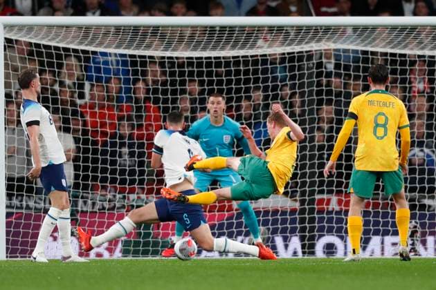 England v Australia International Friendly, Länderspiel, Nationalmannschaft Kye Rowles of Australia has a shot on goal during the International Friendly match at Wembley Stadium, London Copyright: xPaulxChestertonx FIL-19107-0012 UK Newspapers OUT