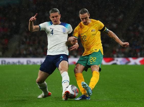 England v Australia, London, UK - 13 Oct 2023 Jackson Irvine of Australia battles with Conor Gallager of England during the International Friendly, Länderspiel, Nationalmannschaft match between England and Australia at Wembley Stadium, London on 13 October 2023 ( London Wembley Stadium London England Copyright: xMicahxCrook PPAUKx PPA-060829