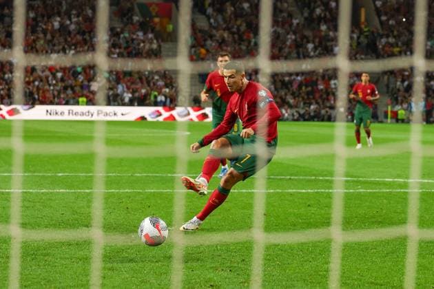 Portugal, Estadio do Dragao Porto, 13.10.2023 UEFA EURO, EM, Europameisterschaft,Fussball 2024 Qualifiers Group J Portugal - Slovakia v.l., Cristiano Ronaldo (Portugal) Goal scored, Tor zum 2:0 Copyright: JoaquimxFerreira