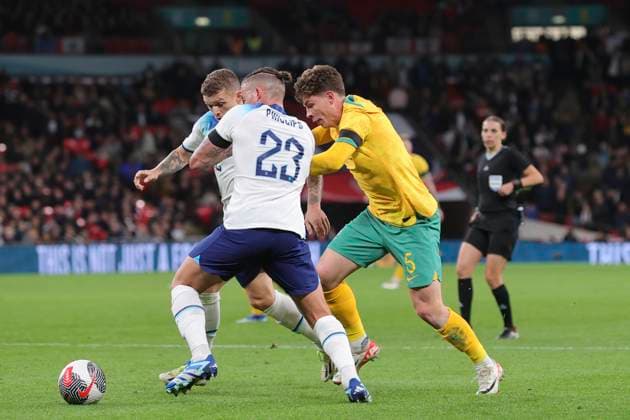 England v Australia International Friendly, Länderspiel, Nationalmannschaft Jordy Bos of Australia, Kieran Trippier of England and Kalvin Phillips of England in action during the International Friendly match at Wembley Stadium, London Copyright: xPaulxChestertonx FIL-19107-0091 UK Newspapers OUT