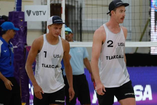 October 14, 2023, Tlaxcala, Ciudad de Mexico, Mexico: October 13, 2023, Tlaxcala, Mexico: Andy Benesh and Miles Partain of USA compite against team Poland during the Beach volleyball, Beachvolleyball World Championship, WM, Weltmeisterschaft Men s Quarterfinals between USA and Poland. on October 13, 2023 in Tlaxcala, Mexico. Tlaxcala Mexico - ZUMAe321 20231014_zsa_e321_032 Copyright: xEssenexHernandez xEyepixxGroupx