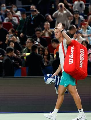 (231014) -- SHANGHAI, Oct. 14, 2023 -- Sebastian Korda waves to the spectators after losing the men s singles semifinal between Hubert Hurkacz of Poland and Sebastian Korda of the United States at the ATP, Tennis Herren World Tour Shanghai Masters tennis tournament at Qizhong Forest Sports City Arena in Shanghai, east China, Oct. 14, 2023. ) (SP)CHINA-SHANGHAI-TENNIS-ATP TOUR-SHANGHAI MASTERS(CN) WangxLili 