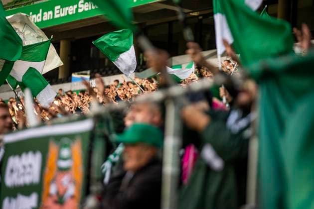 GER, FFBL, SV Werder Bremen vs 1. FC Koeln 14.10.2023, wohninvest WESERSTADION, GER, FFBL, SV Werder Bremen vs 1. FC Koeln im Bild Werder Fans in der Ostkurve,