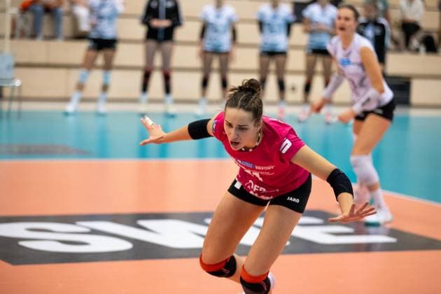 2. Bundesliga Frauen Pro Schwarz-Weiss Erfurt vs. TV Dingolfing; Erfurt; 14.10.2023 Mia Anna Stauß ( 11; Schwarz-Weiss Erfurt) 2. Bundesliga Frauen Pro: Schwarz-Weiss Erfurt vs. TV Dingolfing; Riethsporthalle Erfurt; 14.10.2023 Copyright: xBEAUTIFULxSPORTS Duehringx