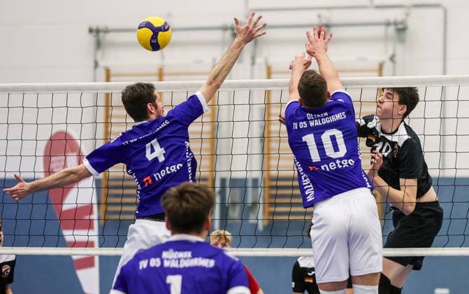 Volleyball - 3. Liga - VJ Frankfurt - TV Waldgirmes - 14.10.23, Lohr, Manuel Oetken, Henri (TVW), Kreuzer, Kalle (VJFFM), -