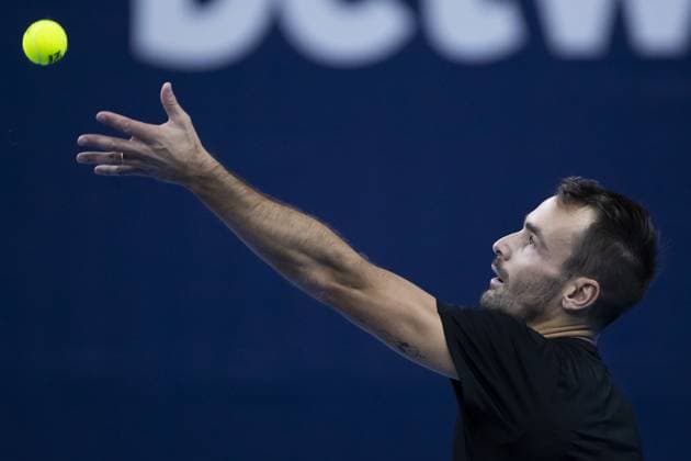 French Antoine Escoffier serves during a qualifications match for the European Open Tennis ATP, Tennis Herren tournament, in Antwerp, Sunday 15 October 2023. KRISTOFxVANxACCOM  x77770088x
