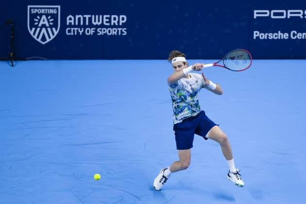 Belgian Zizou Bergs pictured in action during a qualifications match for the European Open Tennis ATP, Tennis Herren tournament, in Antwerp, Sunday 15 October 2023. KRISTOFxVANxACCOM  x77774624x