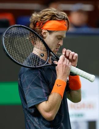 (231015) -- SHANGHAI, Oct. 15, 2023 -- Andrey Rublev gestures during the men s singles final between Andrey Rublev of Russia and Hubert Hurkacz of Poland at the ATP, Tennis Herren World Tour Shanghai Masters tennis tournament at Qizhong Forest Sports City Arena in Shanghai, east China, Oct. 15, 2023. ) (SP)CHINA-SHANGHAI-TENNIS-ATP TOUR-SHANGHAI MASTERS(CN) WangxLili 
