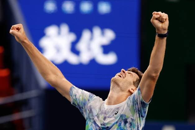 (231015) -- SHANGHAI, Oct. 15, 2023 -- Hubert Hurkacz celebrates after the men s singles final between Andrey Rublev of Russia and Hubert Hurkacz of Poland at the ATP, Tennis Herren World Tour Shanghai Masters tennis tournament at Qizhong Forest Sports City Arena in Shanghai, east China, Oct. 15, 2023. ) (SP)CHINA-SHANGHAI-TENNIS-ATP TOUR-SHANGHAI MASTERS(CN) WangxLili 